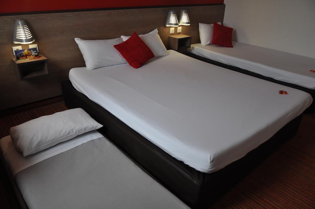 Hotel Clermont Estaing Ngoại thất bức ảnh