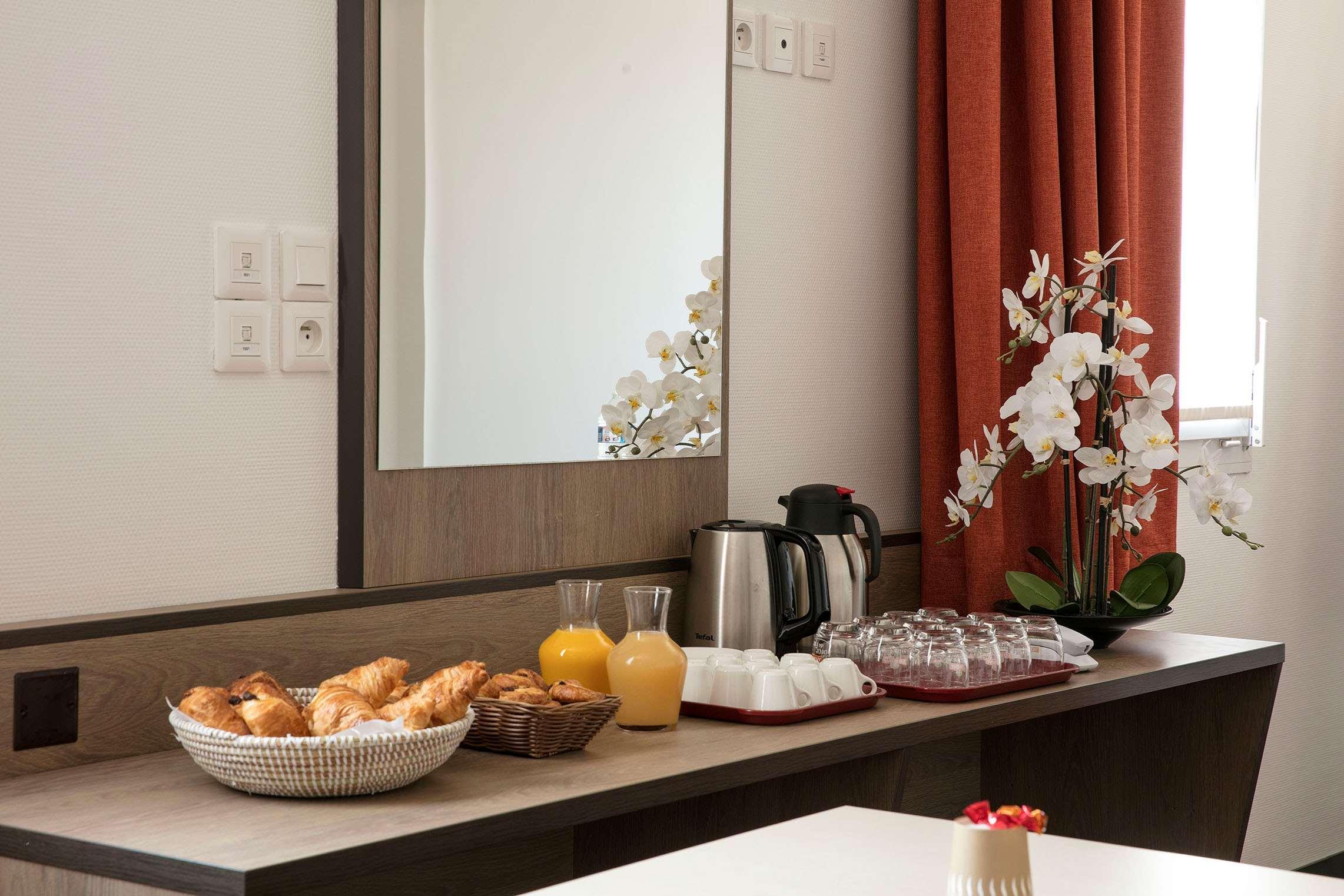Hotel Clermont Estaing Ngoại thất bức ảnh